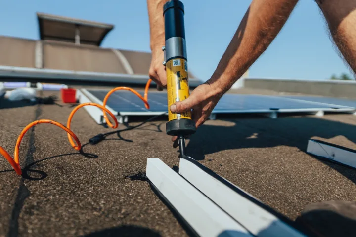 klej do paneli fotowoltaicznych